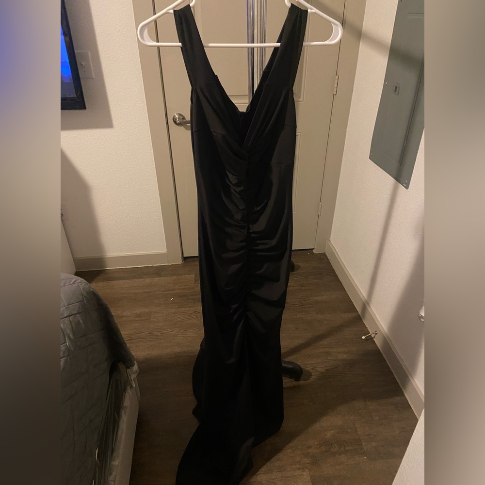 Black formal dress super flattering and sexy